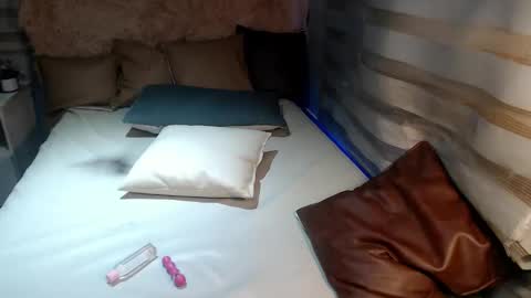 lady_mari69 online show from November 14, 6:26 am