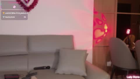 ladylancaster online show from February 12, 11:47 am