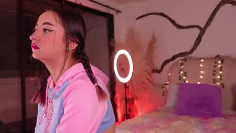 Lady  online show from December 17, 5:14 am