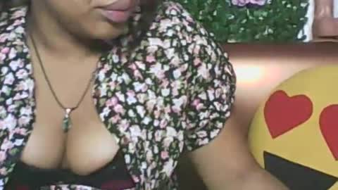 LadyXSnakes online show from October 19, 6:40 am