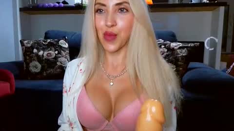 ladyyuliia online show from October 17, 3:49 pm
