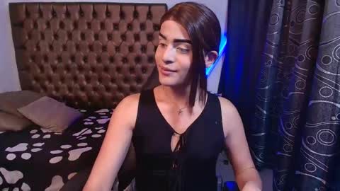 Camila online show from April 6, 9:49 pm