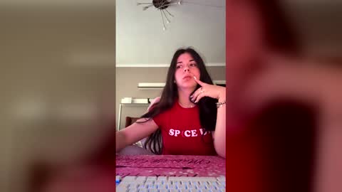 lale1999 online show from April 28, 4:39 am