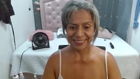 lalisha online show from November 5, 1:29 am