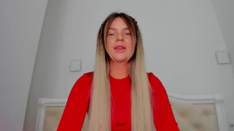 Lallie  online show from November 19, 1:32 pm