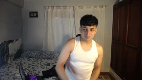 Lalo online show from December 2, 10:52 pm