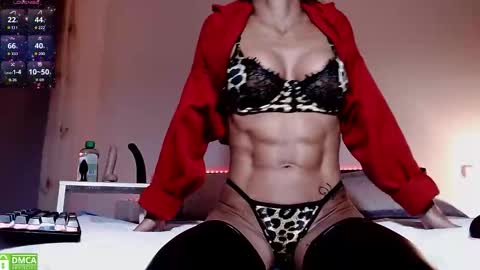 Lola online show from April 7, 7:38 pm