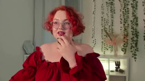 Lana Banana online show from July 16, 9:50 pm