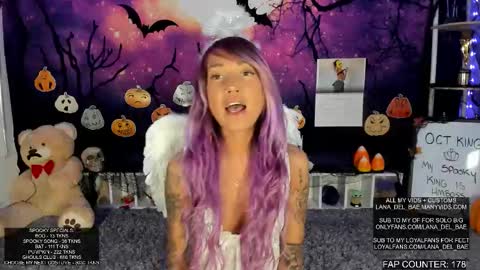 Snapshot of lana_del_bae chatting on October 26, 2:01 am Lana Del Bae online show from October 26, 2:01 am