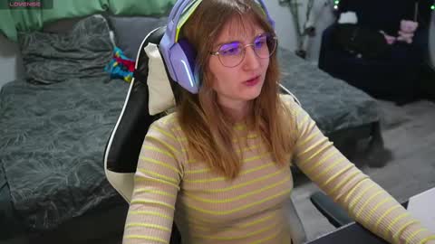 Kay online show from February 17, 5:01 pm