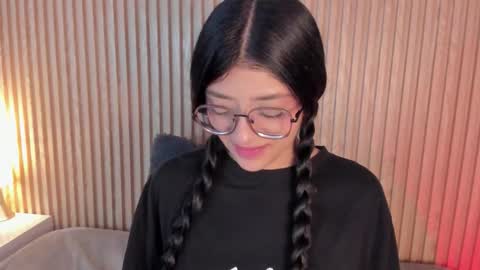 ... .          . ... online show from November 10, 1:36 pm