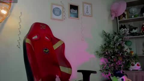 Snapshot of lana_dreams_ chatting on September 18, 1:26 pm Lana online show from September 18, 1:26 pm