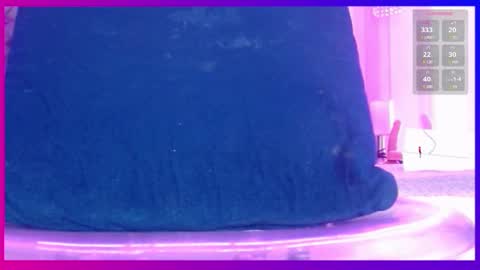 Tiny Help me reach 1000 likes  online show from February 17, 12:27 pm