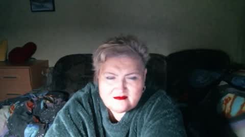 lanacat555 online show from February 20, 12:10 am