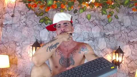 Lancelot Benwick online show from January 10, 5:37 am