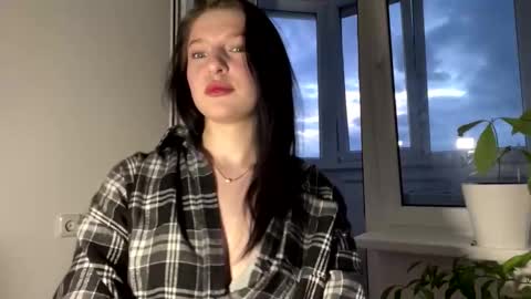 Sarah online show from February 14, 3:04 pm