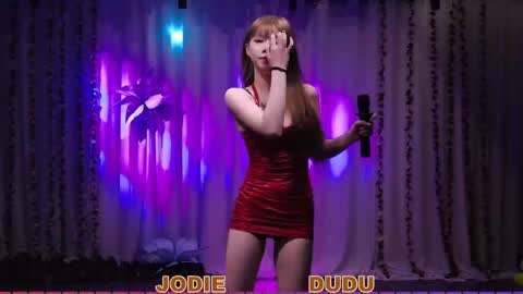 lankwaifong_cindy online show from April 25, 3:41 am