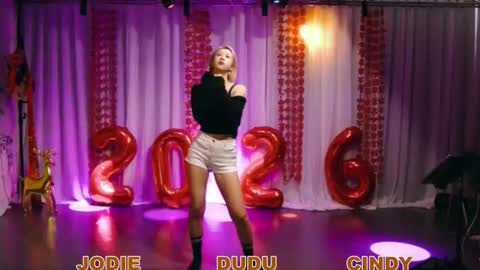 lankwaifong_cindy online show from March 4, 2:41 am