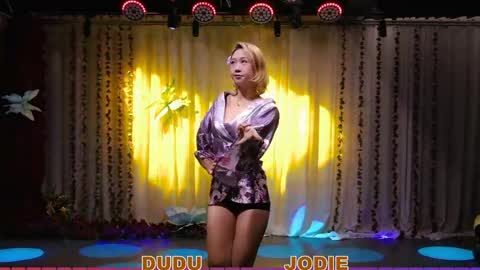 lankwaifong_cindy online show from April 9, 2:59 am