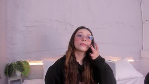 Lanna online show from March 12, 11:58 am