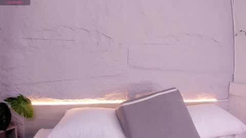 Lanna online show from March 17, 11:48 am