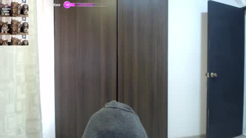 Snapshot of lanna_mills chatting on January 21, 1:32 pm Lanna online show from January 21, 1:32 pm