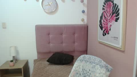 Snapshot of lanna_mills chatting on October 7, 1:29 pm Lanna online show from October 7, 1:29 pm