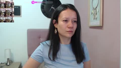 Snapshot of lanna_mills chatting on February 17, 1:33 pm Lanna online show from February 17, 1:33 pm