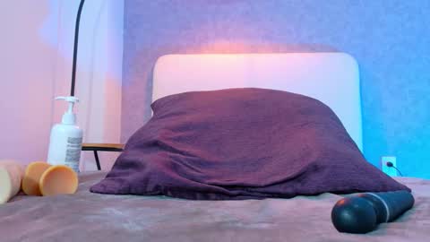 lanna_w online show from February 28, 8:13 pm