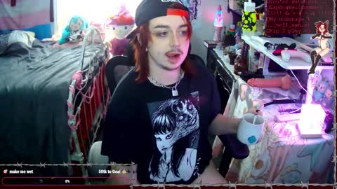 FtMhellhound online show from October 20, 8:03 pm