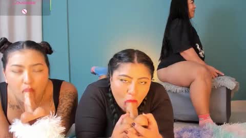 lapeligrosa_ online show from September 10, 1:34 pm