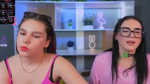 lara_bamby online show from March 22, 11:42 pm