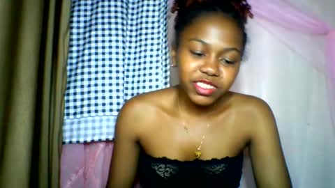 lara_belle online show from June 17, 8:41 am