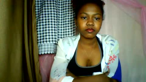 lara_belle online show from June 18, 8:42 am