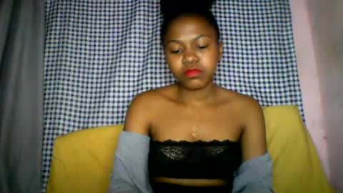 lara_belle online show from July 20, 10:50 am