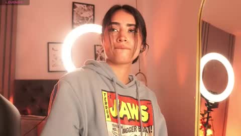 Lara Madisson online show from November 15, 7:10 am