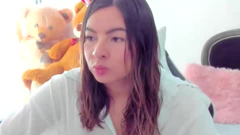Lara online show from April 25, 6:38 pm