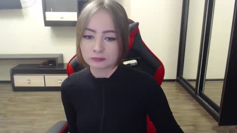 Laralianna online show from January 4, 5:58 pm