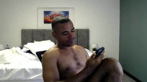 larenz_tate online show from July 8, 11:35 am