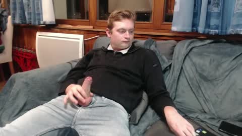 largebit17 online show from January 6, 6:31 pm