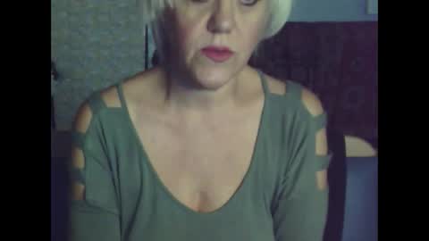 larisaq4ugo24 online show from September 13, 8:28 am