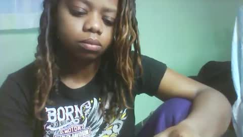 larissa645771 online show from October 29, 7:21 am