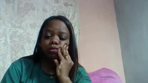 larissa645771 online show from May 7, 9:38 am