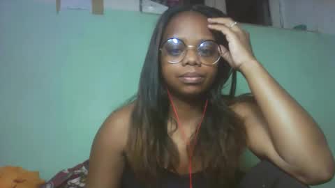 larissa645771 online show from March 7, 5:57 pm