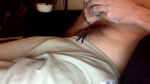 Snapshot of larrylegend24 chatting on October 25, 8:02 am larrylegend24 online show from October 25, 8:02 am