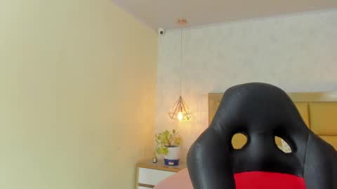  MIA  online show from September 16, 12:18 pm