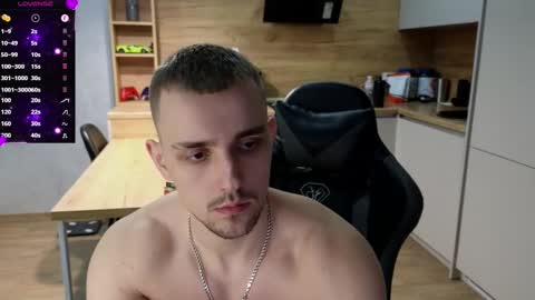 Lars online show from March 5, 11:38 pm