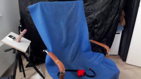 latexslaafboy online show from January 30, 11:22 am