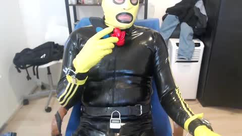 latexslaafboy online show from March 10, 10:18 am