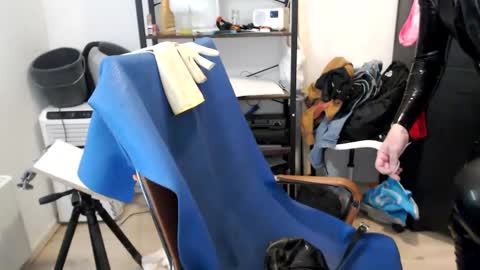 latexslaafboy online show from January 13, 10:14 am